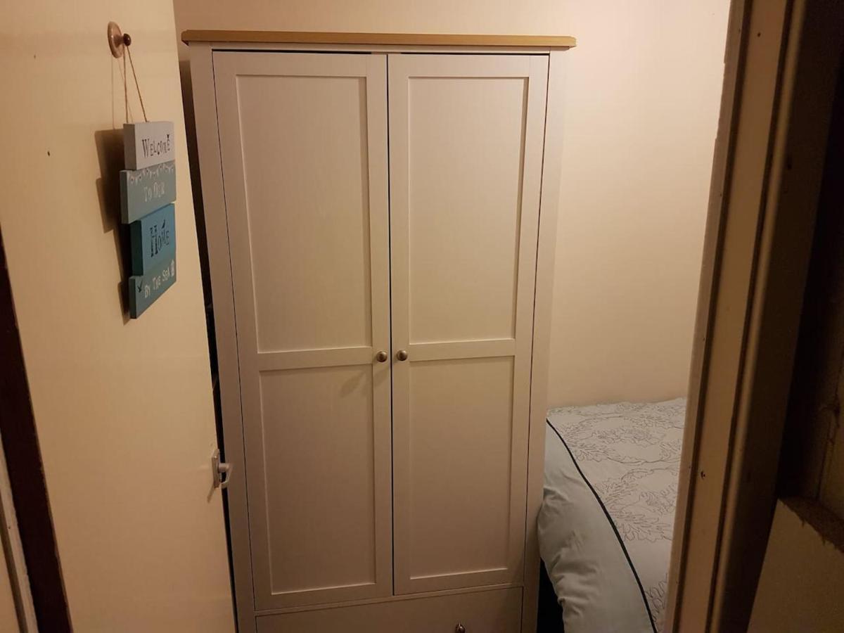 3 Bedroom Deganwy Sea View Beach House Ll31 Bagian luar foto