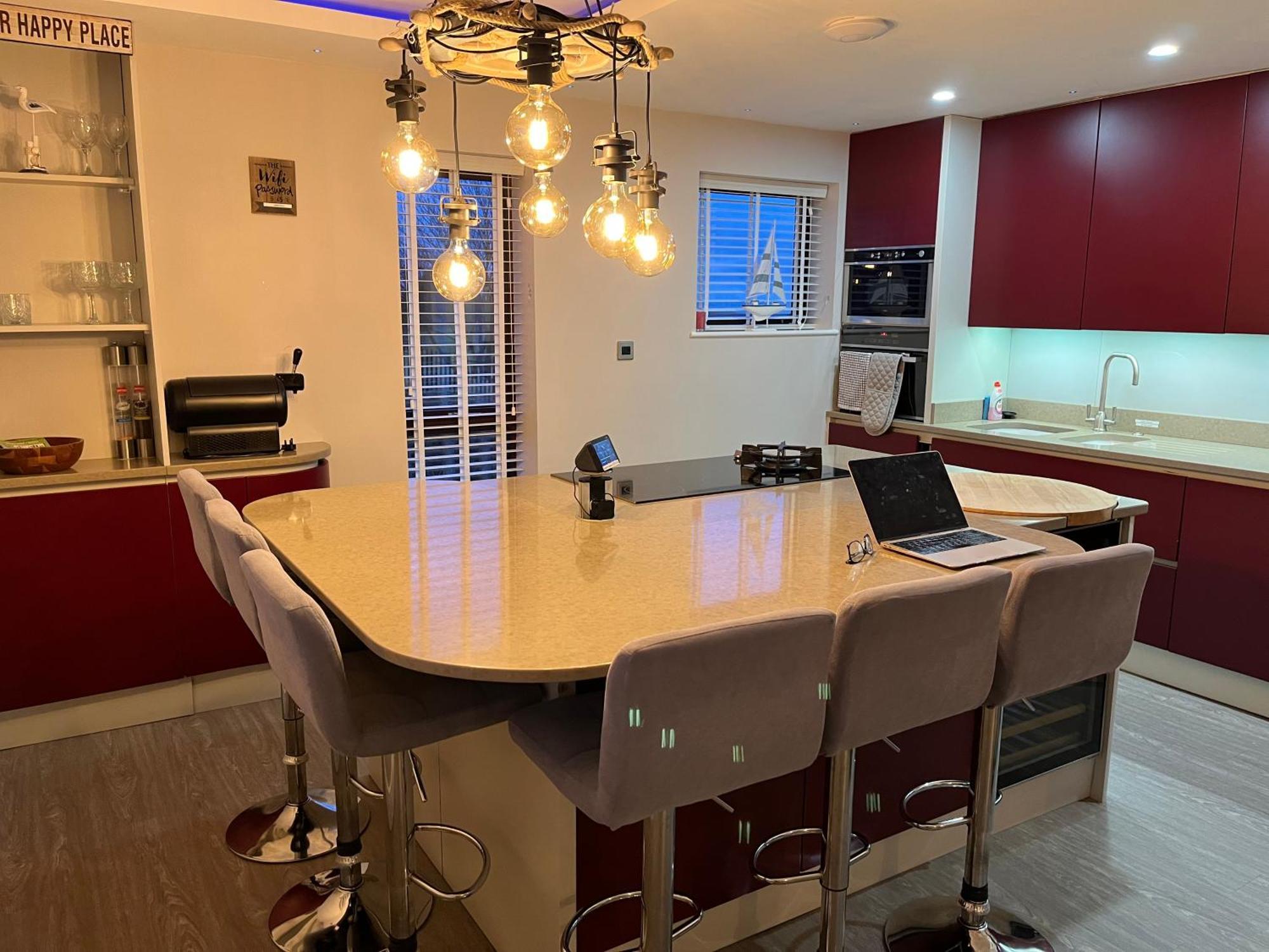 3 Bedroom Deganwy Sea View Beach House Ll31 Bagian luar foto
