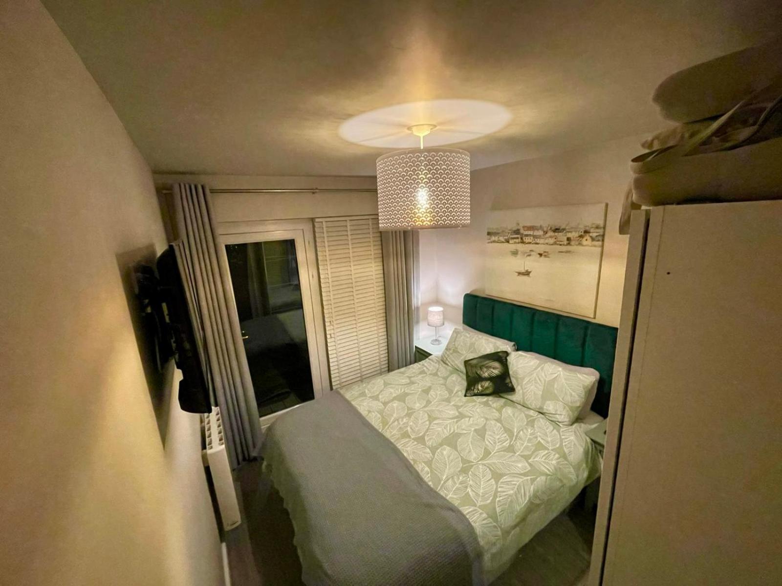 3 Bedroom Deganwy Sea View Beach House Ll31 Bagian luar foto